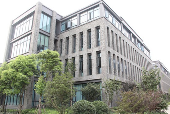 1629442006611f4fd668d510.70348331